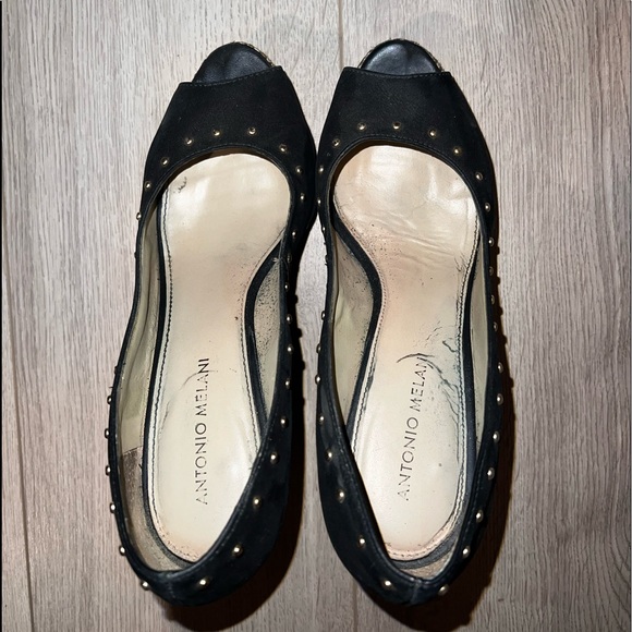 👠 - Picture 3 of 3